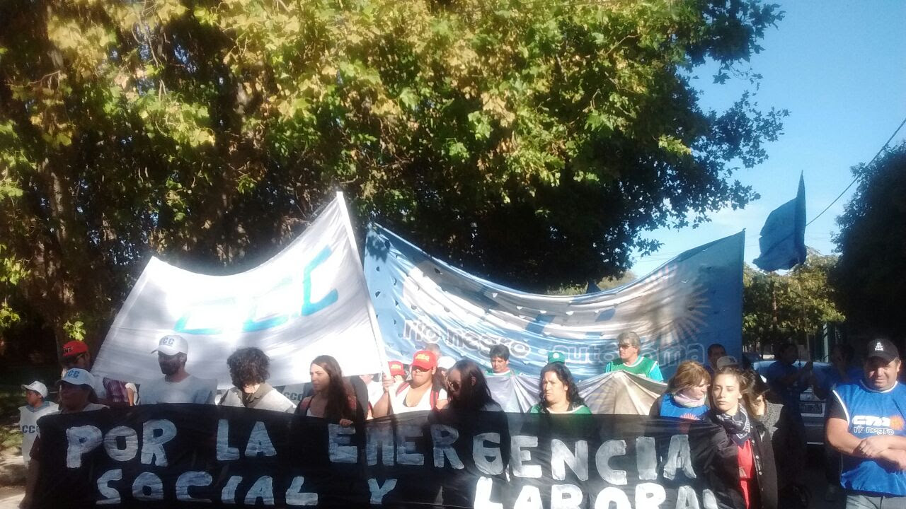 CTA protestó junto a movimientos sociales y ocupa Delegación del Ministerio de Gobierno