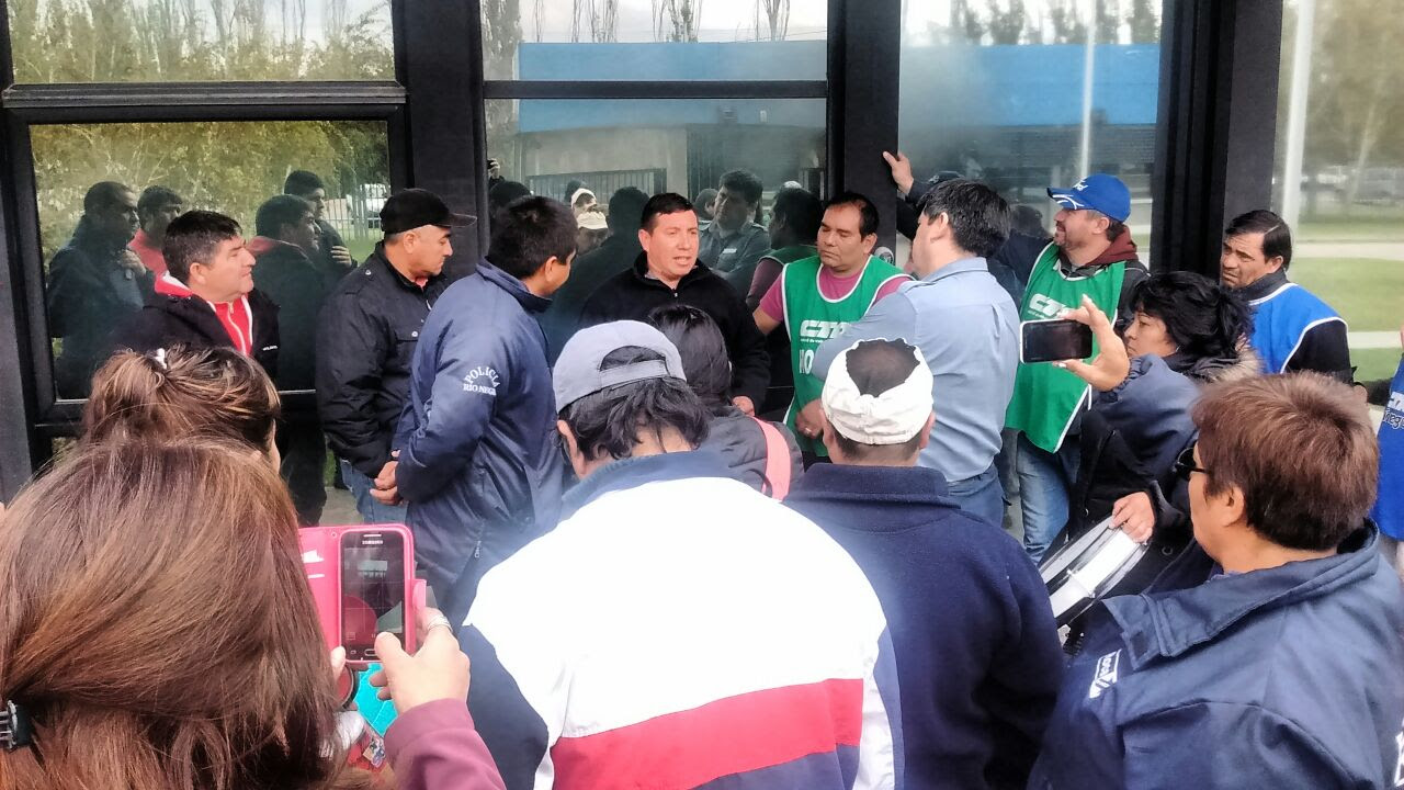 Expofrut: CTA protesta en las puertas de la empresa en reclamo de respuestas urgentes e inmediatas