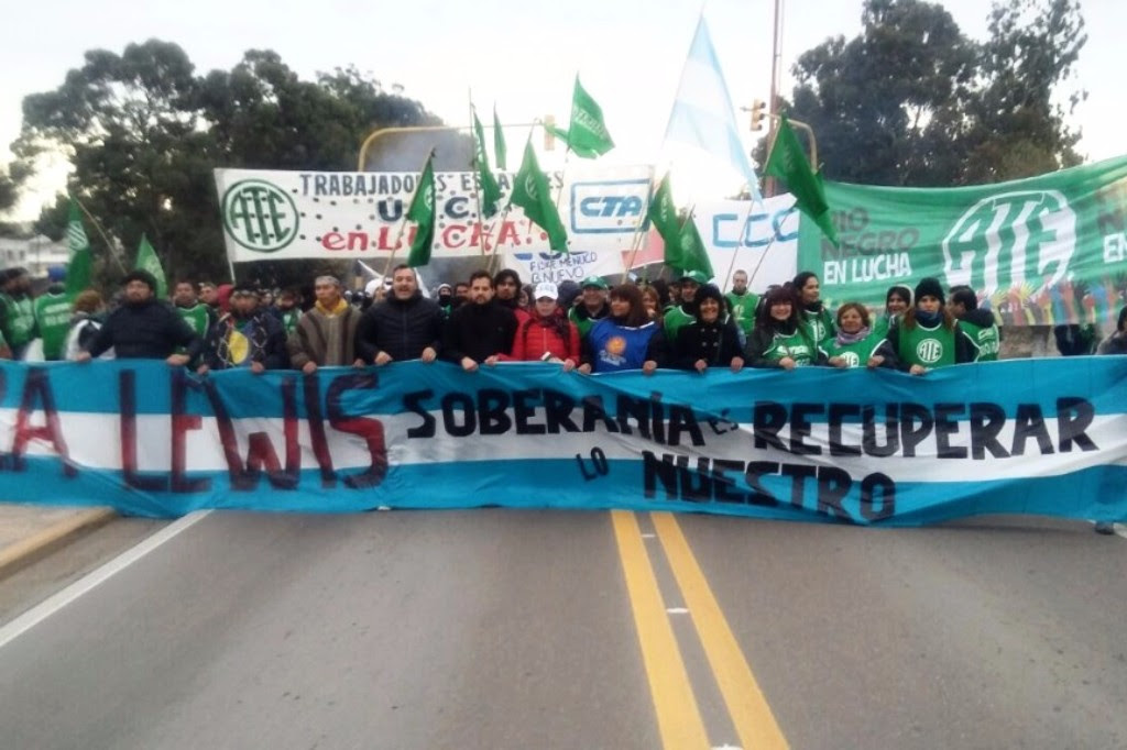 Río Negro dijo «No la extranjerización de la tierra», con una imponente movilización de CTA en Sierra Grande