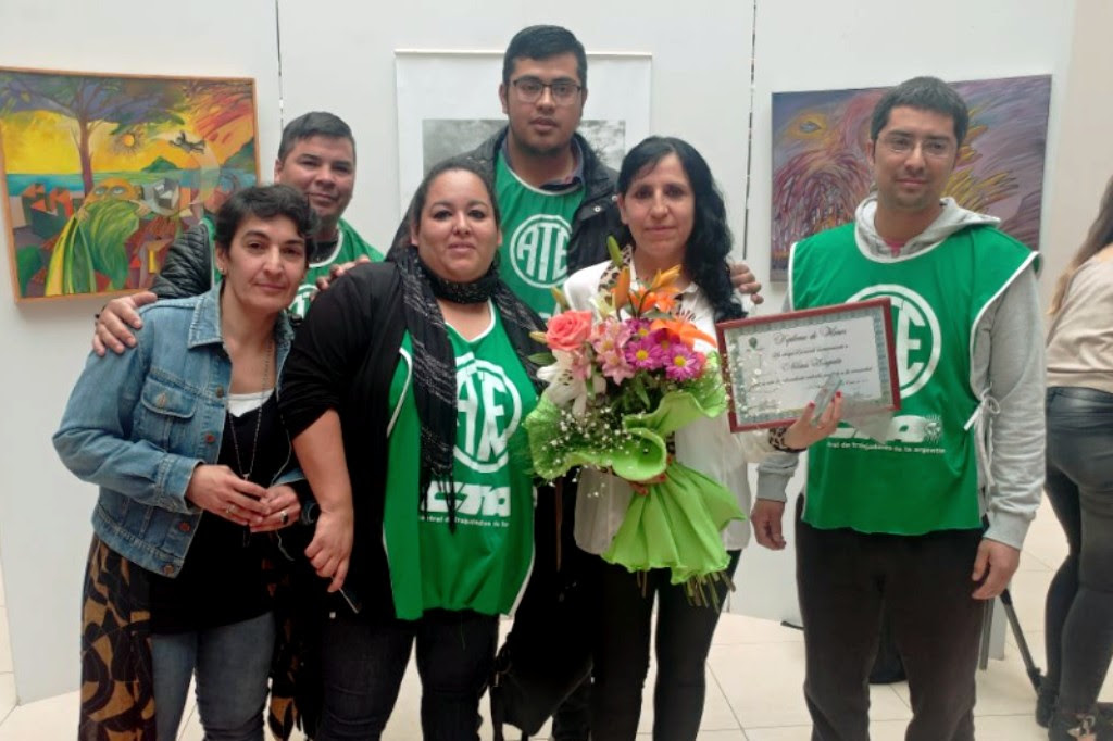 Viedma: Diploma de Honor para la heroína portera de El Cóndor afiliada a ATE