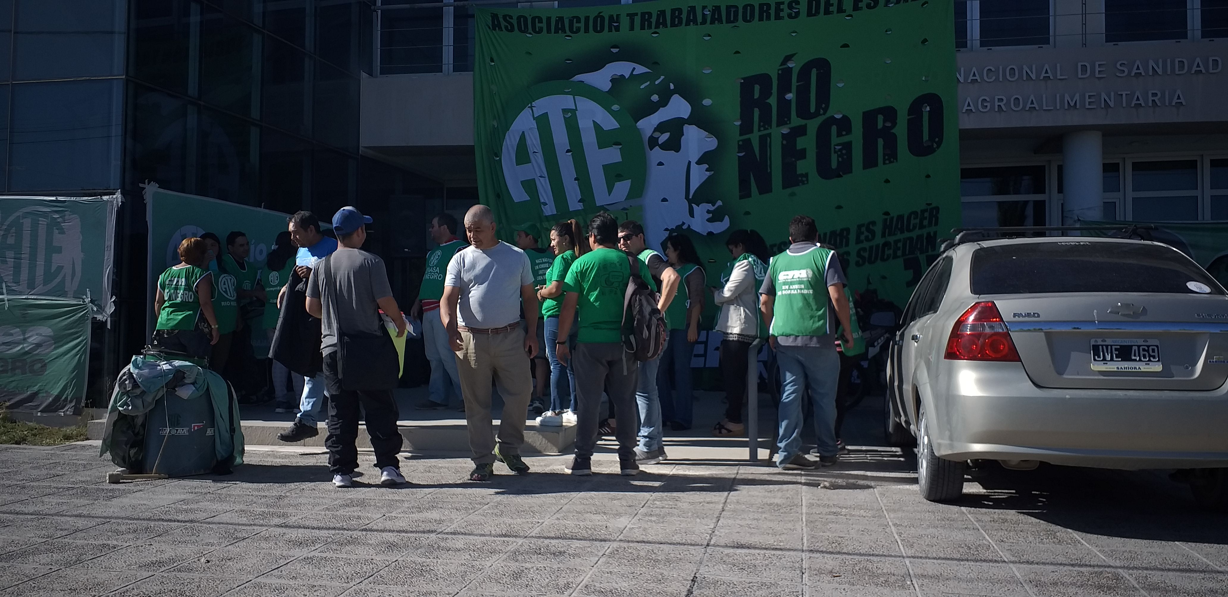 ATE protestó contra el inmoral decreto de Macri para perpetuar a sus funcionarios