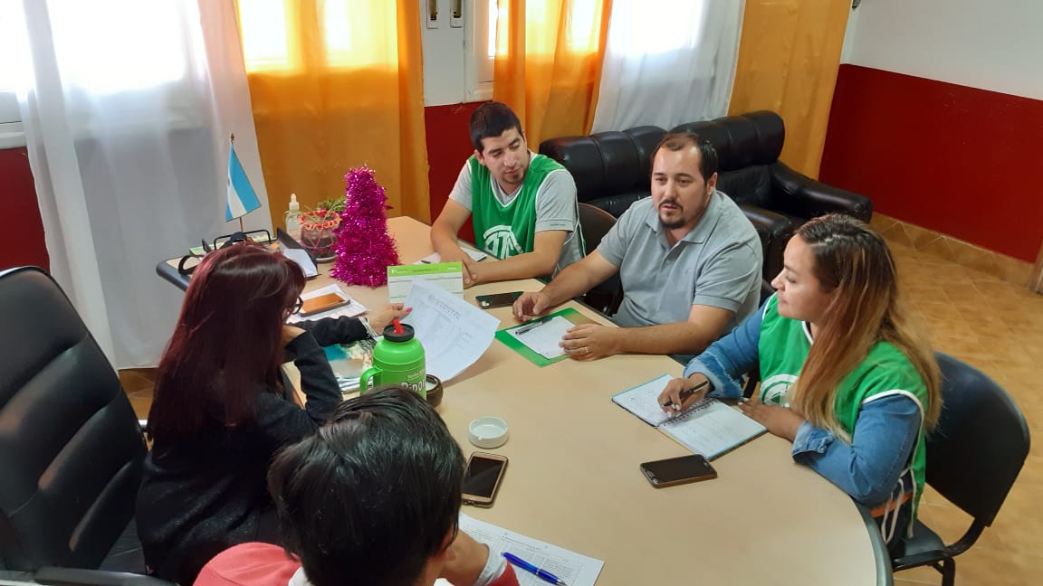 Maquinchao | En reunión con ATE, intendenta Frías garantizó continuidad laboral.