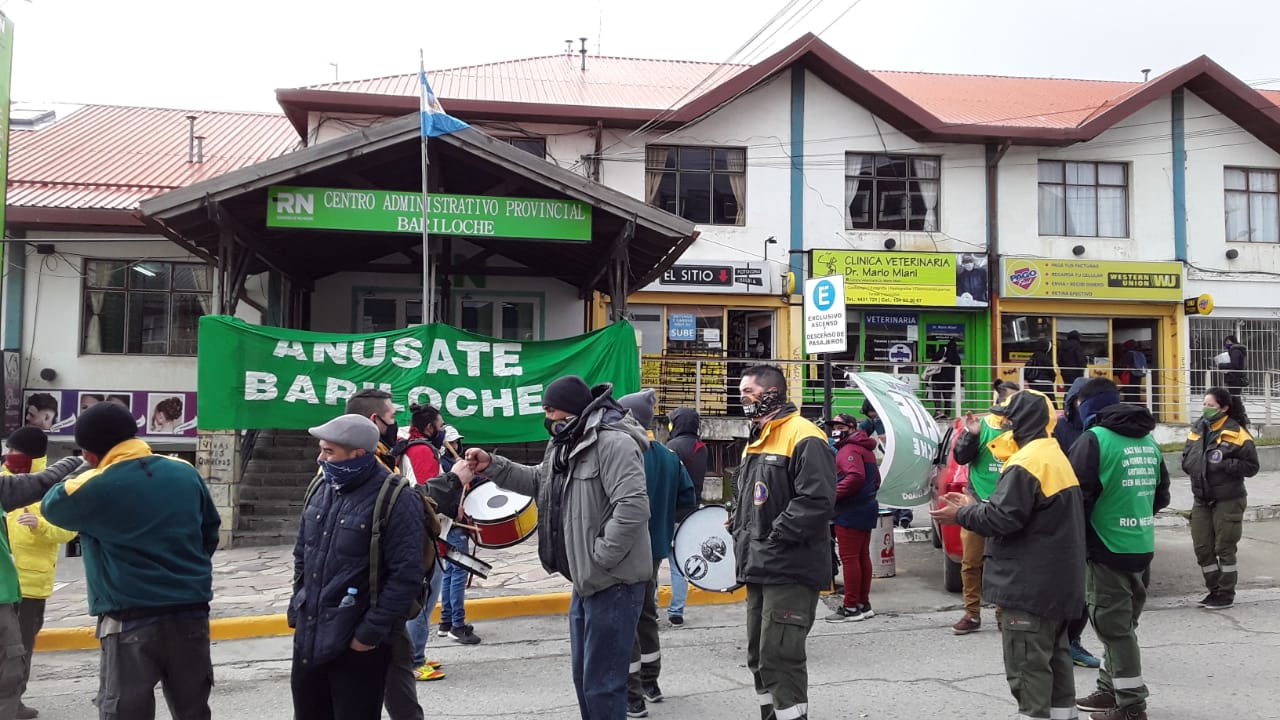 SPLIF | ATE protestó en el Centro Administrativo de Bariloche