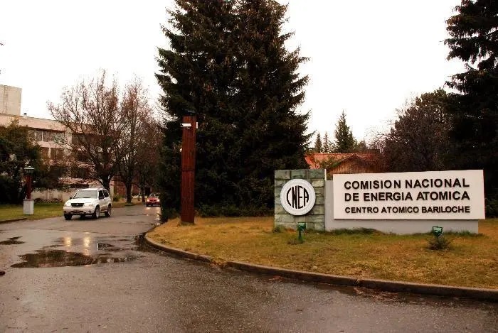 Bariloche | Personal de limpieza de CNEA logra aumento del 30% y ATE pide el fin de la tercerización