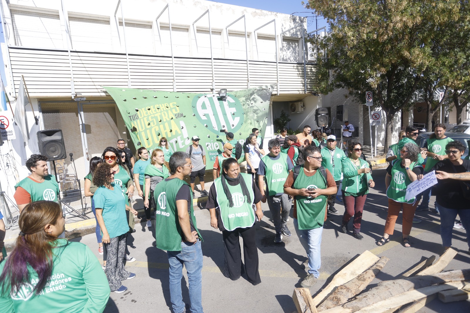 ATE paró y espera movilizado la paritaria salarial