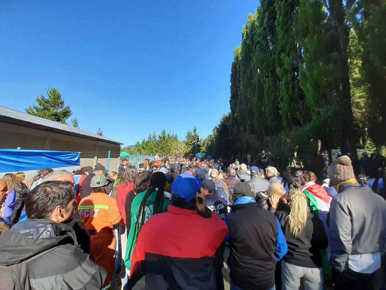 Lago Escondido | El Gobierno desafecta a la Policía y ATE y CTA denuncian inacción