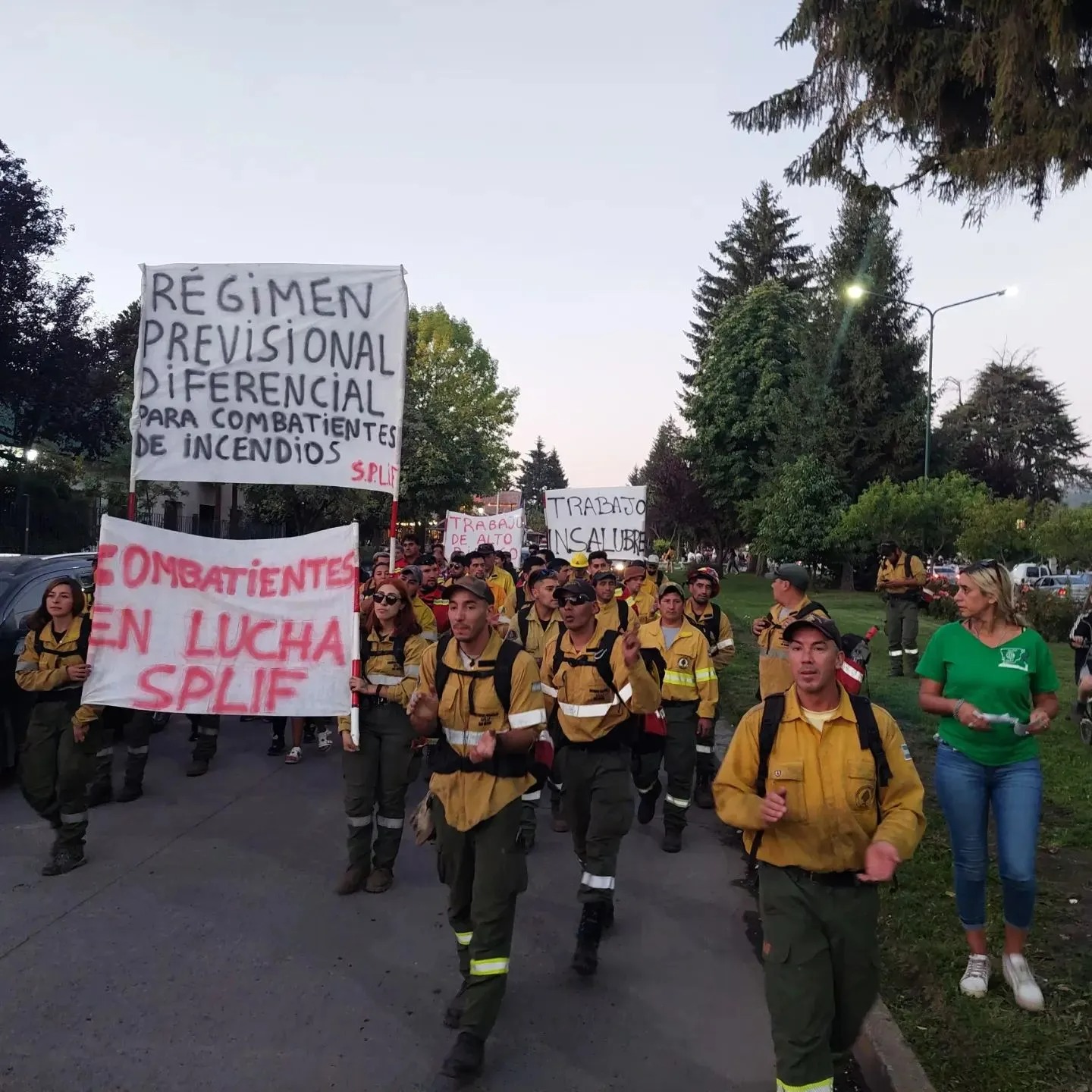 SPLIF | ATE irrumpió en la Fiesta del Lúpulo exigiendo mejores condiciones de trabajo